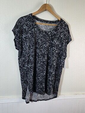 Halston Studio Womens XL Abstract Animal Print Blouse Gray Black Short Sleeve NW